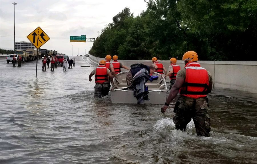 Soldiers+with+the+Texas+Army+National+Guard+move+through+flooded+Houston+streets+as+floodwaters+from+Hurricane+Harvey+continue+to+rise%2C+Monday%2C+August+28%2C+2017.+More+than+12%2C000+members+of+the+Texas+National+Guard+have+been+called+out+to+support+local+authorities+in+response+to+the+storm.+%28U.S.+Army+photo+by+1st+Lt.+Zachary+West%29