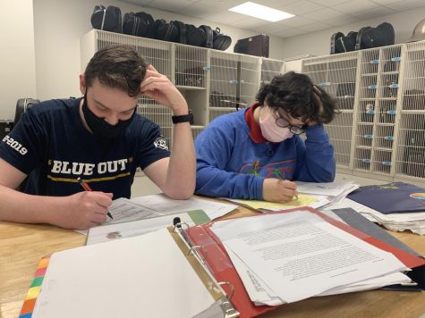 Sophomores Brian Rosen (left) and Kainoa Nonnemacher (right),  study for the SAT they are scheduled to take in two years. Both felt overwhelmed by the amount of information that was placed in front of them. 