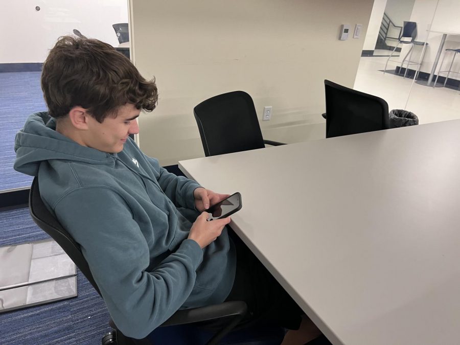 In a study pod, sophomore William Allan scrolls through Instagram during lunch. Despite all the attention on Facebook at the moment, he uses Instagram more than the former. “I don’t use Instagram too often, but I use it a lot more than Facebook, that’s for sure,