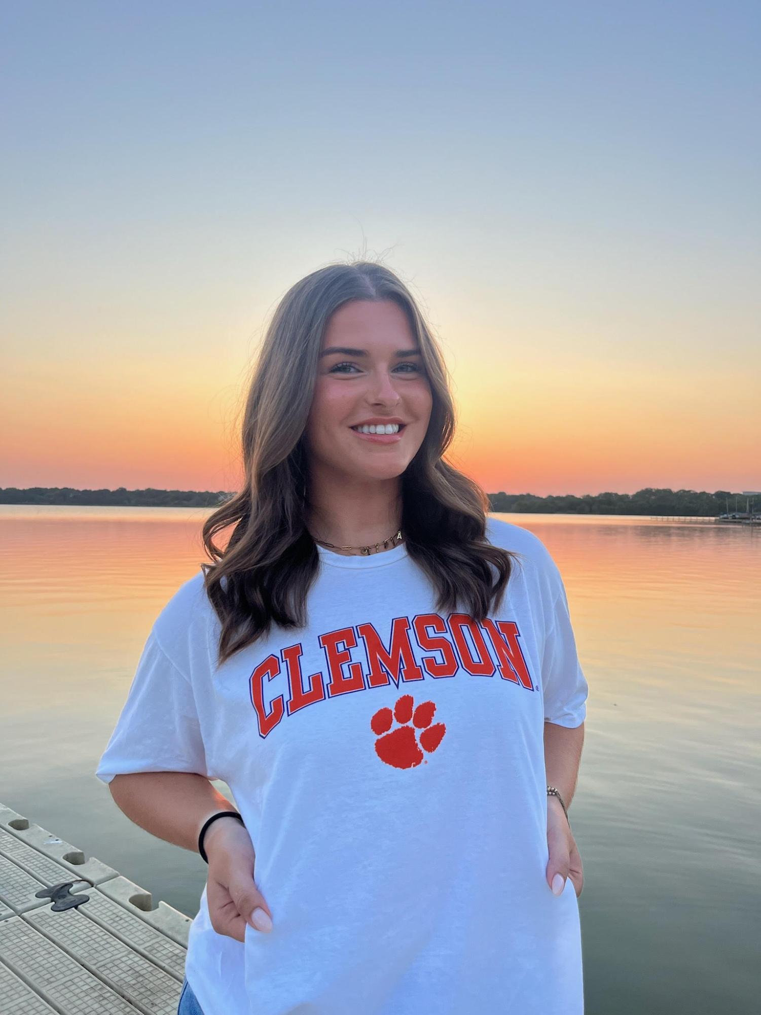 Senior Olivia Knight commits to collegiate rowing at Clemson University.